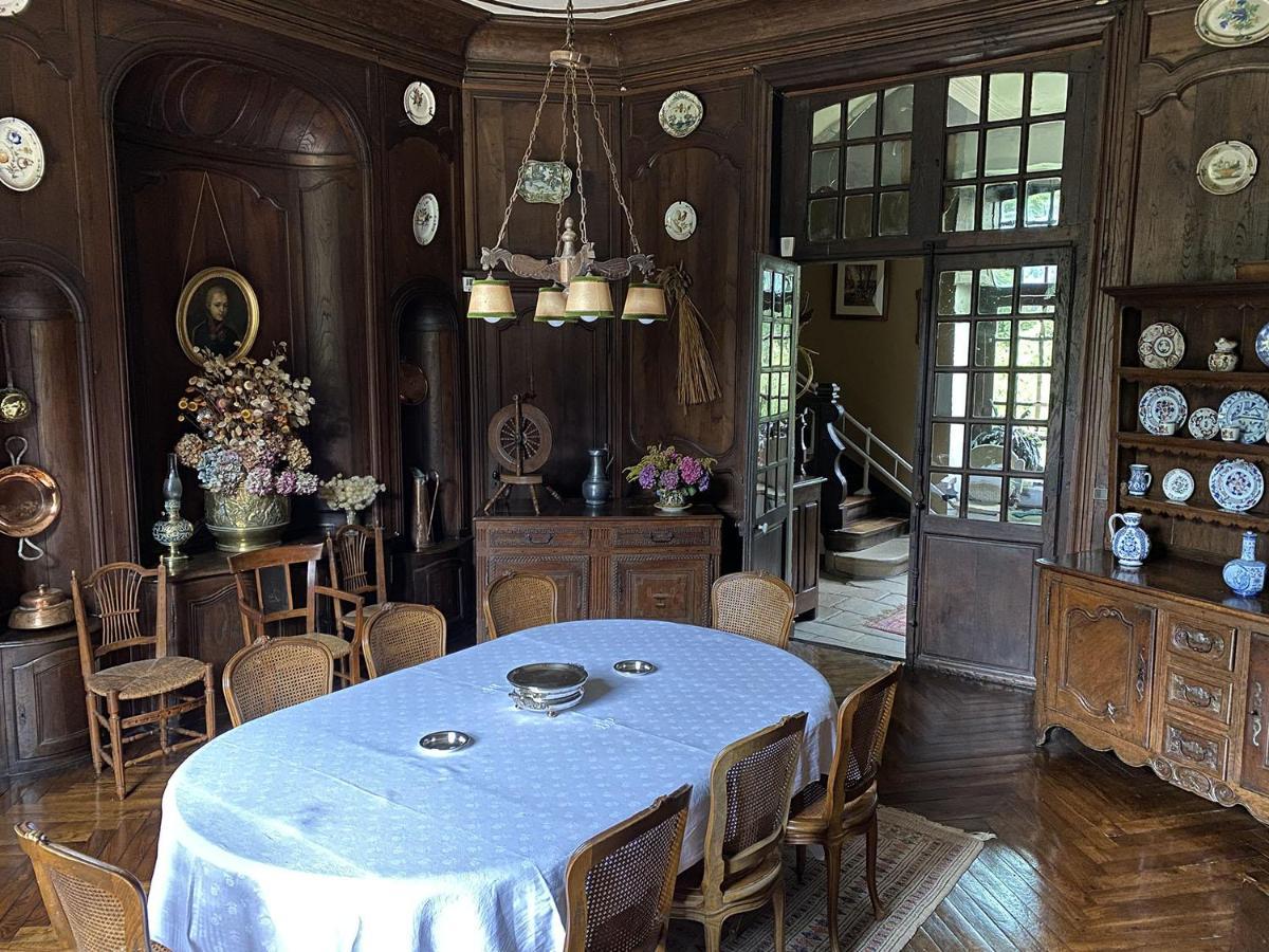 Chateau Du Bois-Riou Quevert ภายนอก รูปภาพ