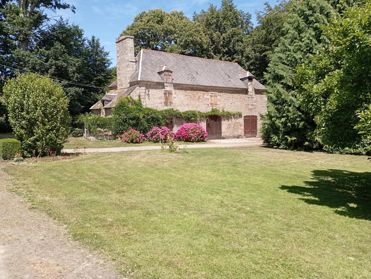 Chateau Du Bois-Riou Quevert ภายนอก รูปภาพ